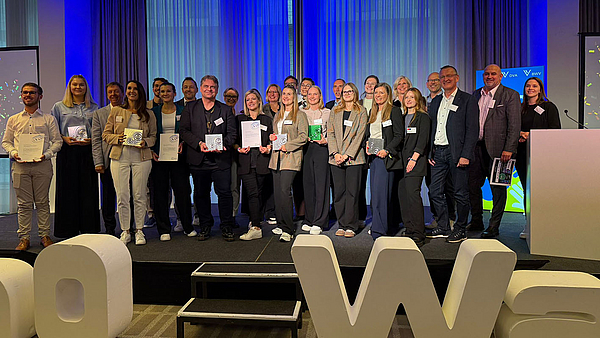 Sieben zukunftsweisende Projekte wurden auf dem Bildungskongress biko ausgezeichnet Sieben zukunftsweisende Projekte wurden auf dem Bildungskongress biko ausgezeichnet