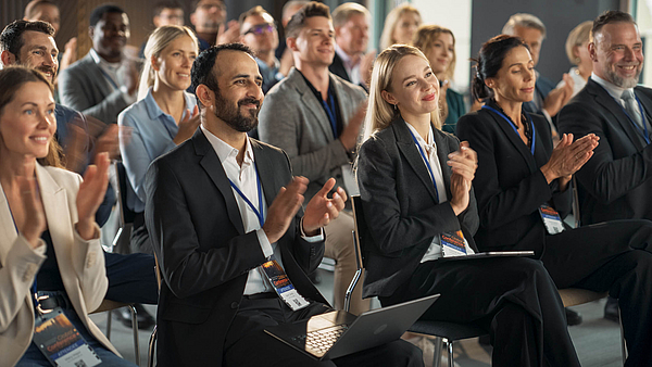 Sachkundeprüfung Versicherungsvermittlung 2025: Weiterhin hohe Nachfrage – der Trend zeigt anhaltend nach oben