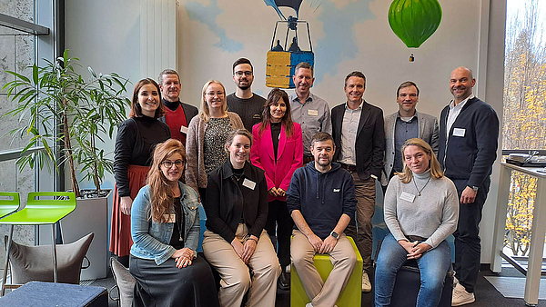 Zwei Tage, zwei Zukunftsthemen – wertvoller Austausch im Expertenteam Lernsysteme und Bildungstechnologien Zwei Tage, zwei Zukunftsthemen – wertvoller Austausch im Expertenteam Lernsysteme und Bildungstechnologien